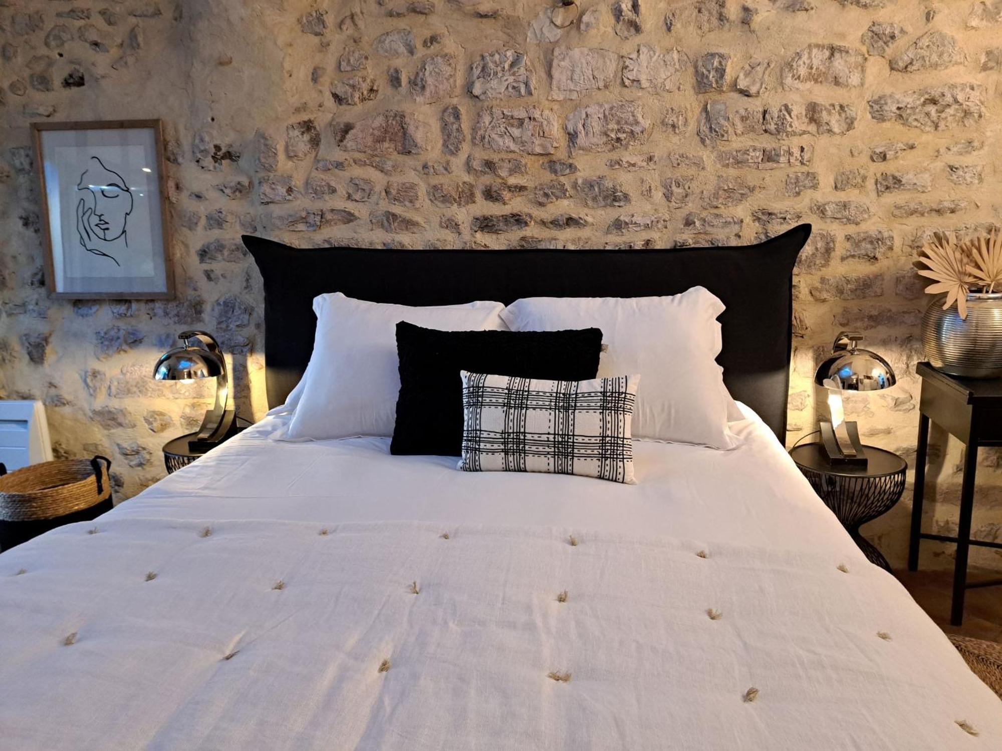 Hotel Le Patio De Sophie Sisteron Ngoại thất bức ảnh