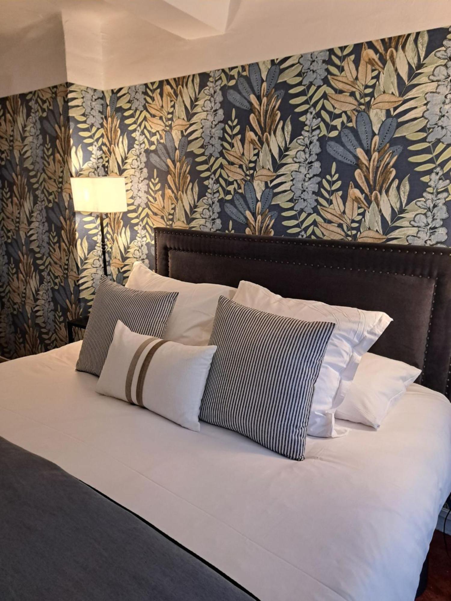 Hotel Le Patio De Sophie Sisteron Ngoại thất bức ảnh