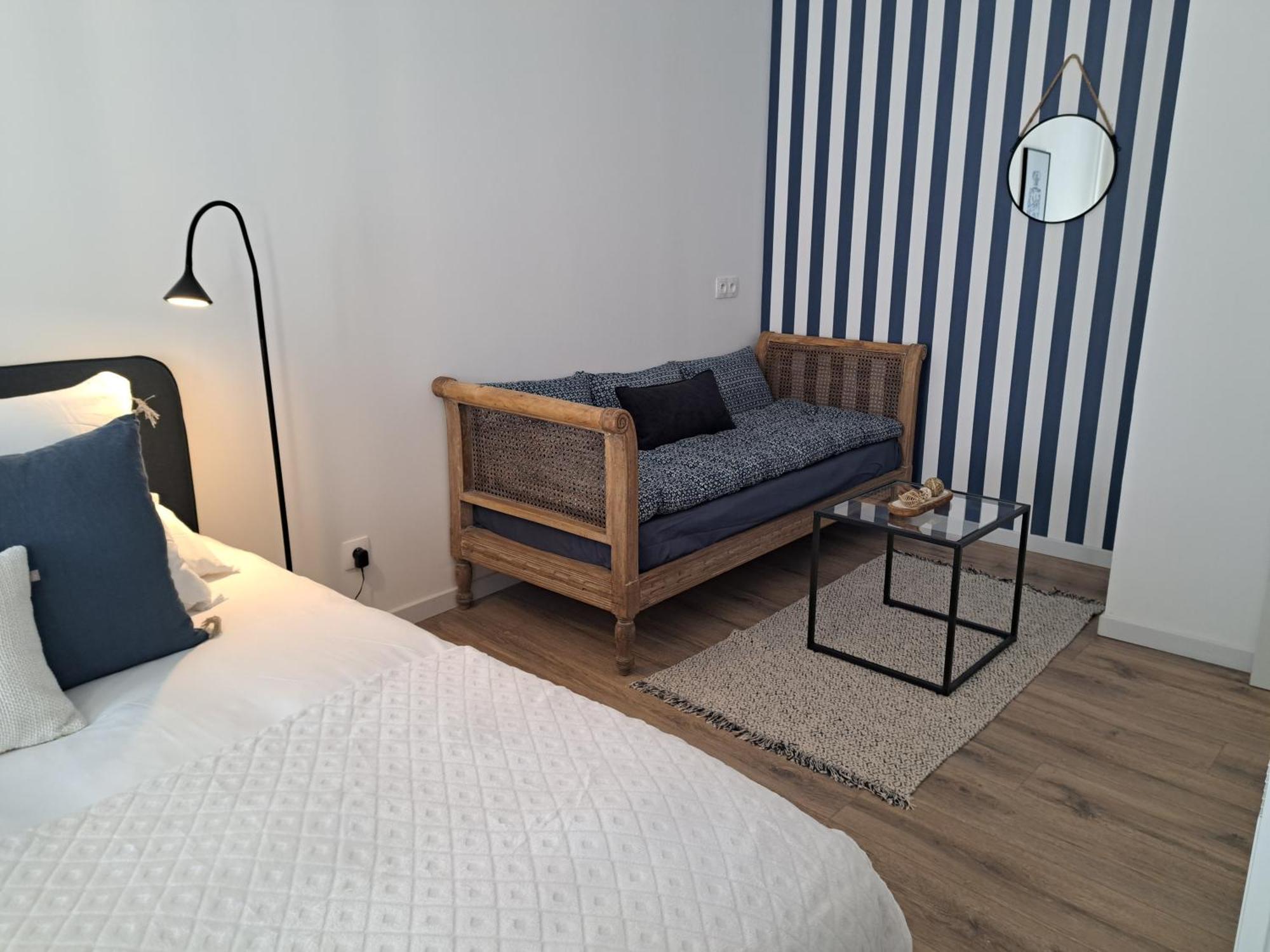 Hotel Le Patio De Sophie Sisteron Phòng bức ảnh